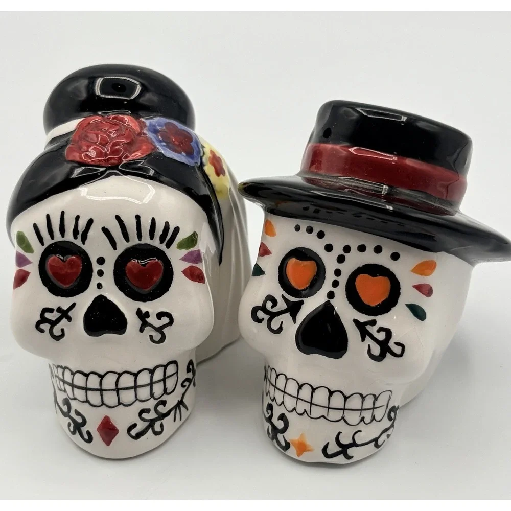 Day Of The Dead Bridal Wedding Bride And Groom Sugar Skulls Salt Pepper Shakers